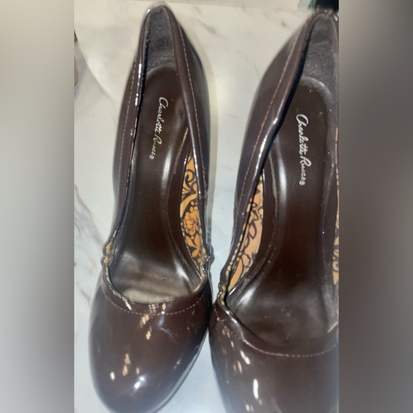 ⭐️Pre owned Charlotte Russe brown slip on pumps.sz 7 9 1/4 “ toe to back of heel - Picture 5 of 6